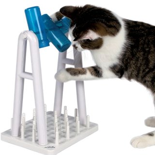 TRX 4591 Katzenspielzeug Cat Activity Turn Around, 22 x 33 x 18 cm, Strategiespielzeug